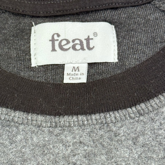 NWT Feat BlanketBlend Crewneck Sweatshirt - Hazy Black - Medium - Picture 4 of 9